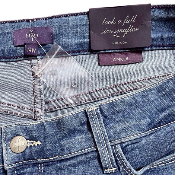 NWT NYDJ Audrey Straight Ankle Jeans Maryland Wash Size 14W Embellished Pockets - Picture 9 of 16